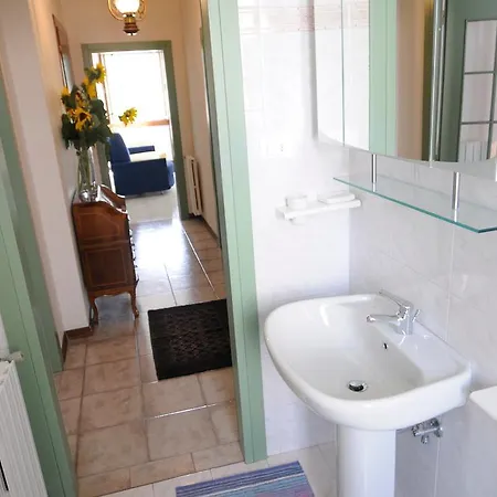 아파트 Colli & Terme *